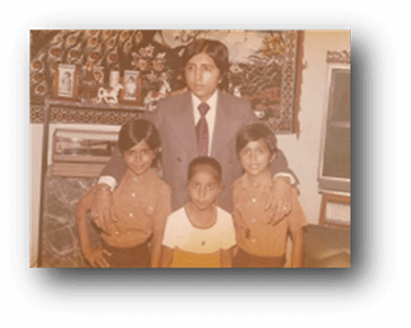 Jitendra with his siblings, Mahesh, Cumudi and Piyush